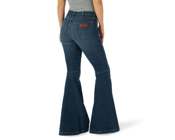 Wrangler Retro® Flare High Rise Jean